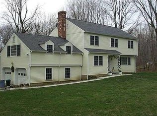 14 Deacon Abbott Rd S, Redding, CT 06896