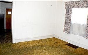 4th image of 832 Jennette Ave NW