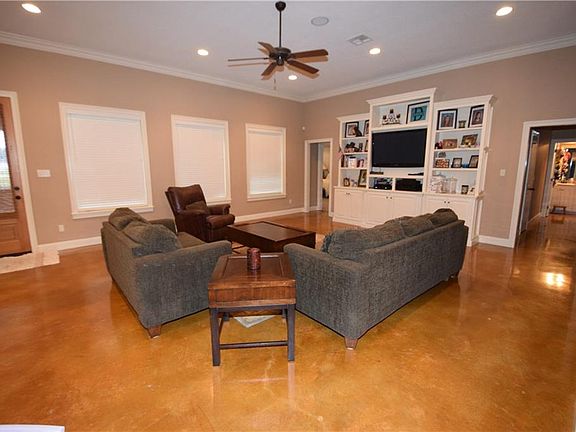 5th image of 7856 Lake St