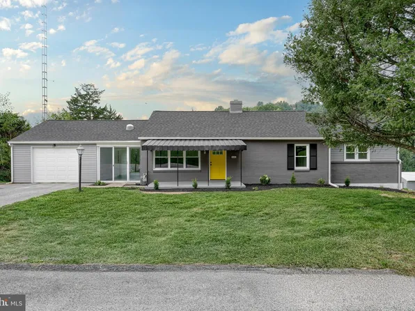 9292 E Springfield Rd, Seven Valleys, PA 17360