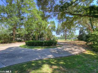 6401 Raintree Rd #33, Fairhope, AL 36532