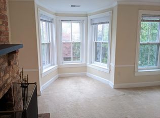 223 10th St NE, Washington, DC 20002