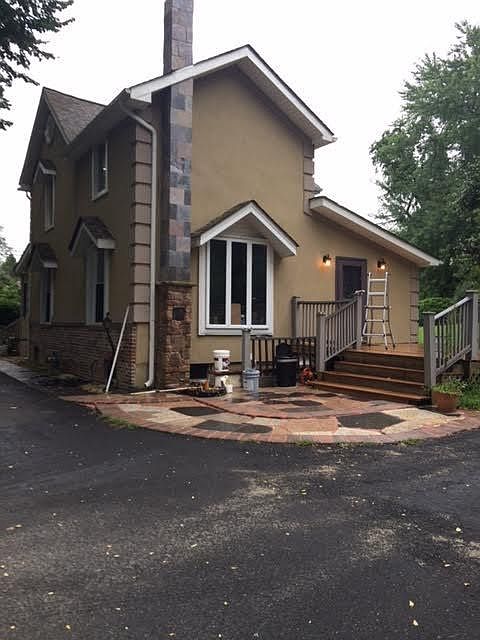 2nd image of 2933 Marne Hwy