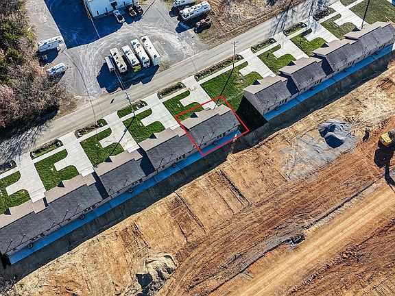 3rd image of 1521 Green Ln Lot 45