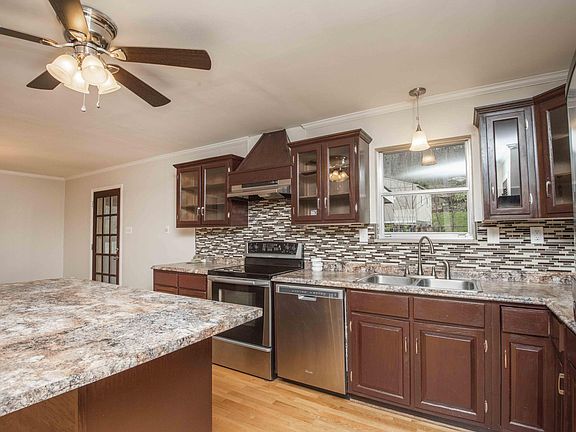 3rd image of 6700 Ottari Dr