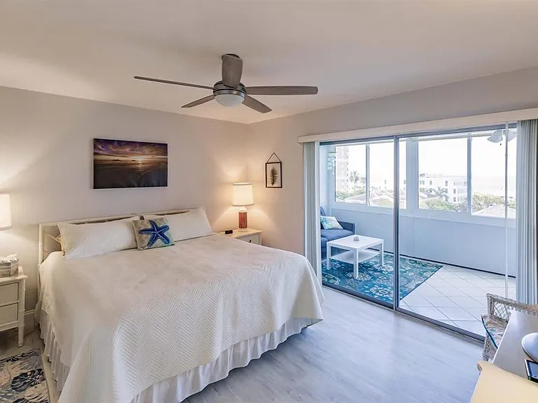 1125 W Peppertree Dr #501 — Photo 18