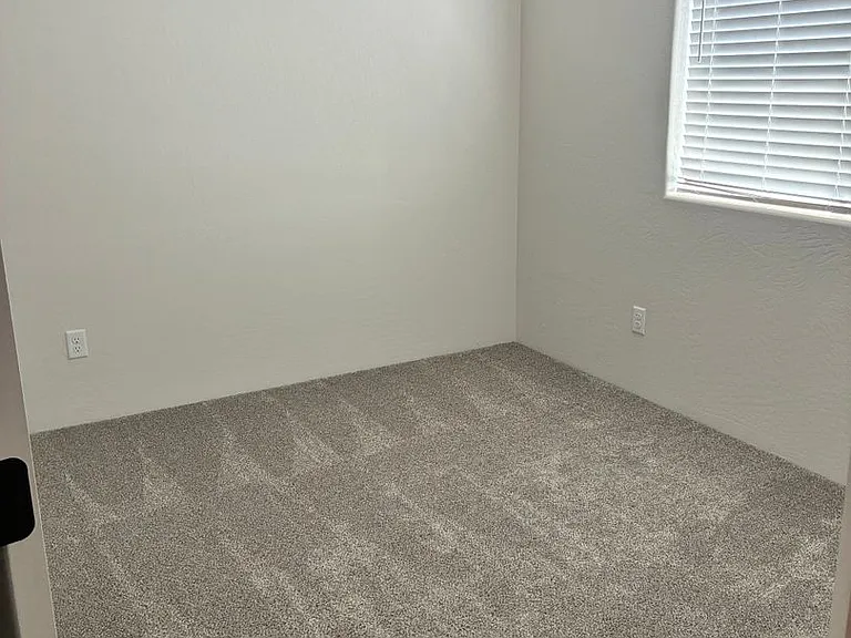 1989 Sky Way — Photo 12