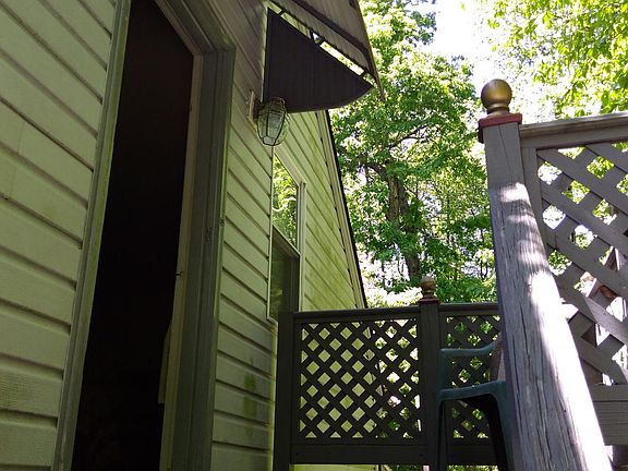 Entrance to Apartment, 2nd floor