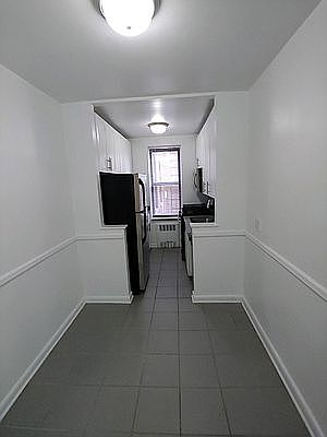 3rd image of 6420 Saunders St #601