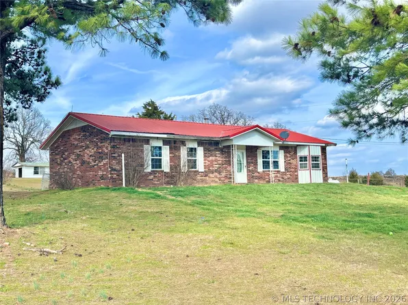 31863 W Liberty Rd, Quinton, OK 74561