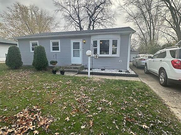 3rd image of 4761 E 25th Pl