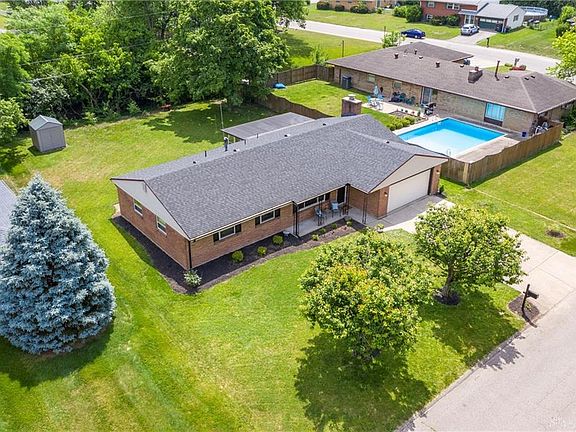 2nd image of 2844 Marigold Dr