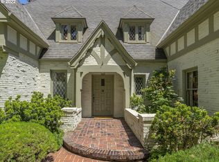 1852 SW Highland Rd, Portland, OR 97221