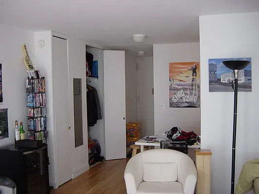 Rented by Noble Realty | media 35