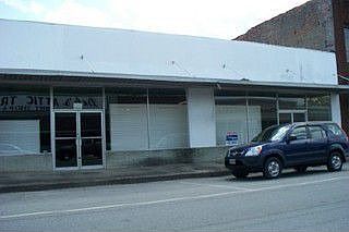 1st image of 109 W Barnard St