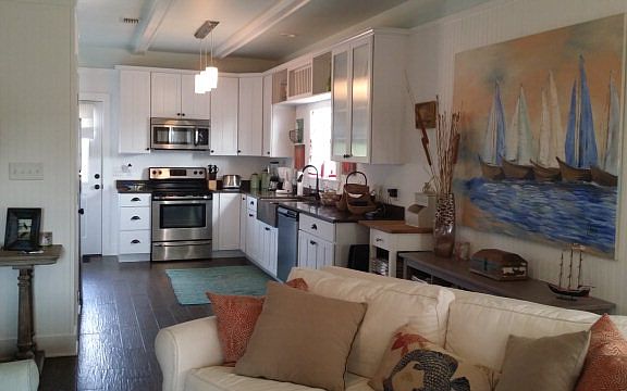 Living/Kitchen Space