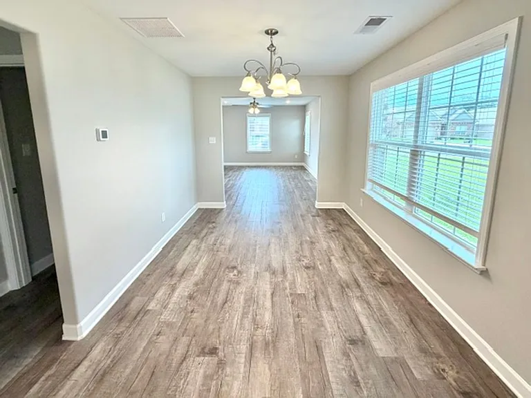 8880 Kimberly Dawn Dr — Photo 5