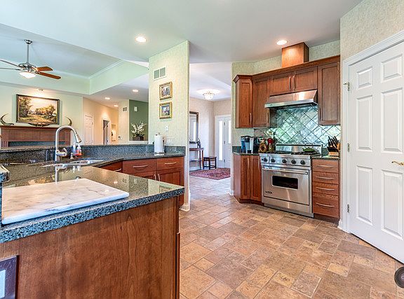 3rd image of 13403 S Wood Duck Dr