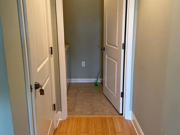 400 E Bay St #202 — Photo 21