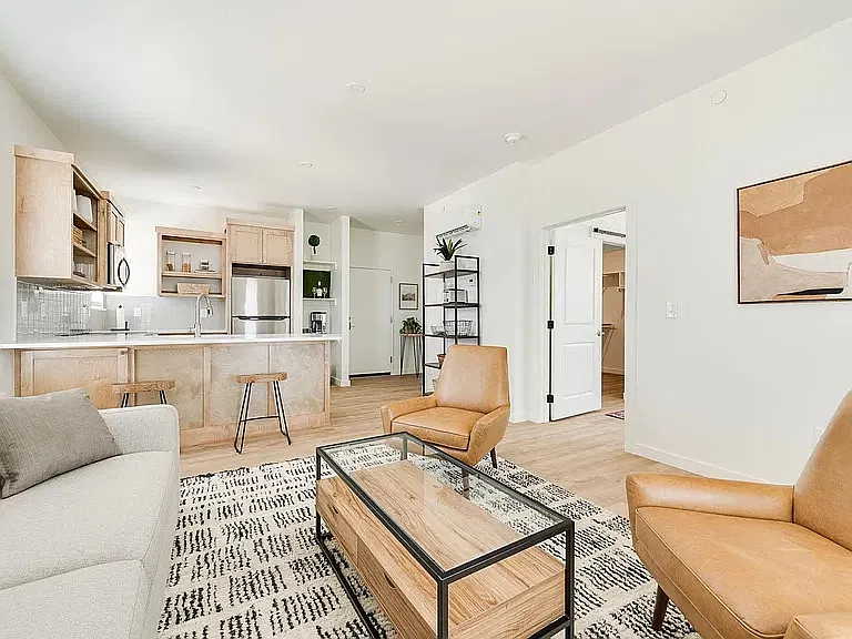 1625 NW 12th St