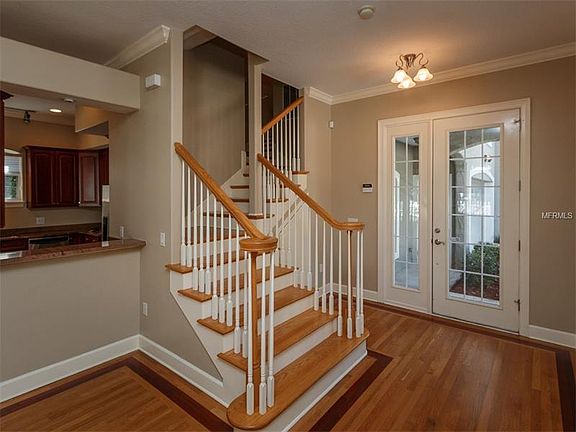 4th image of 468 Holt Ave