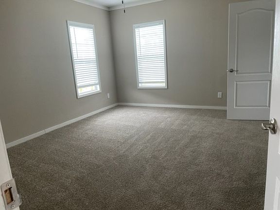 5th image of 133 Welch St #184