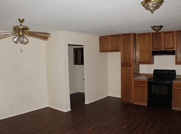 3rd image of 2702 Santa Anna Dr