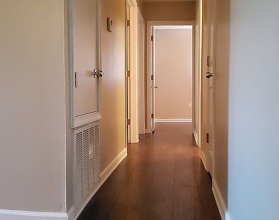 4th image of 413 Willowbrook Dr