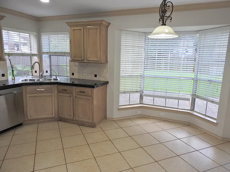 4427 Wavertree Dr — Photo 13