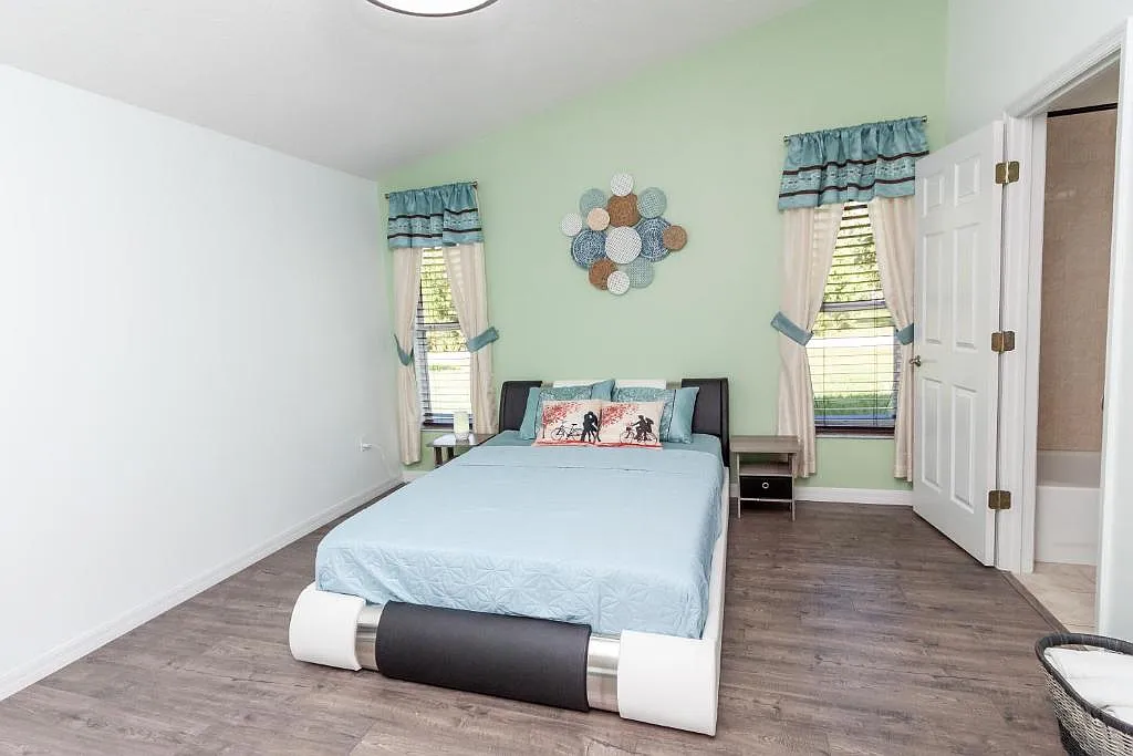 2 bed, 1800 sqft, $1,795 — Photo 2