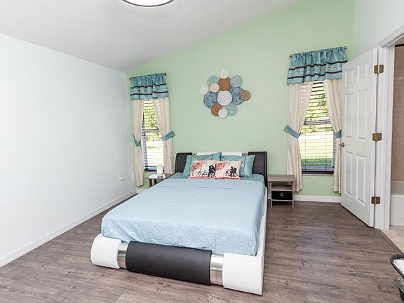 2nd image of 3131 Spikey Way