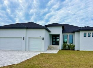 225 Tournament Rd, Rotonda West, FL 33947