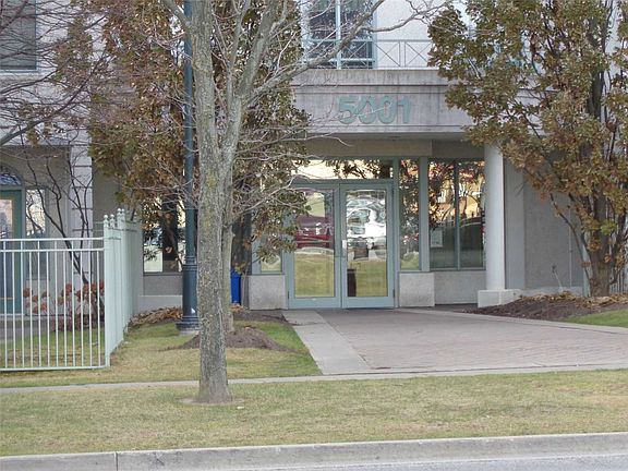 2nd image of 5001 Finch Ave E Unit 1607