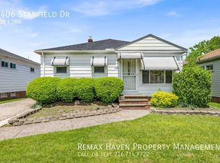 2406 Stanfield Dr, Parma, OH