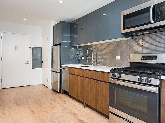 4th image of 69 E 125th St #6G