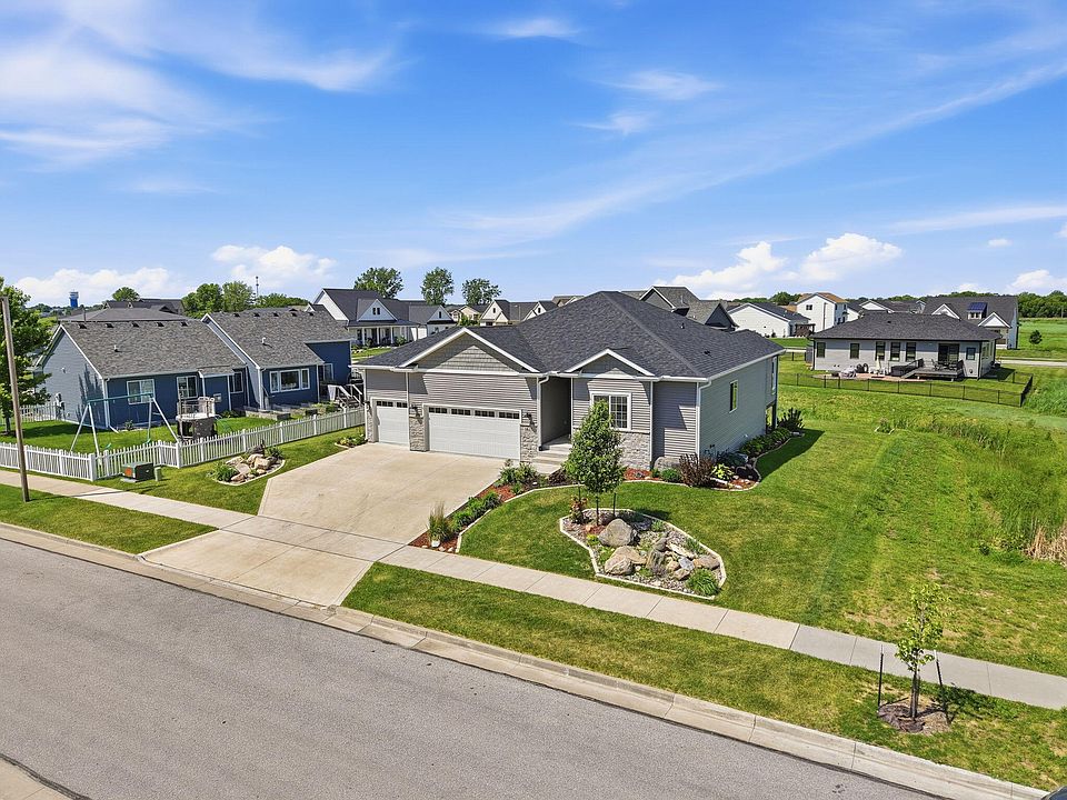 1st image of 1827 Ledges Dr