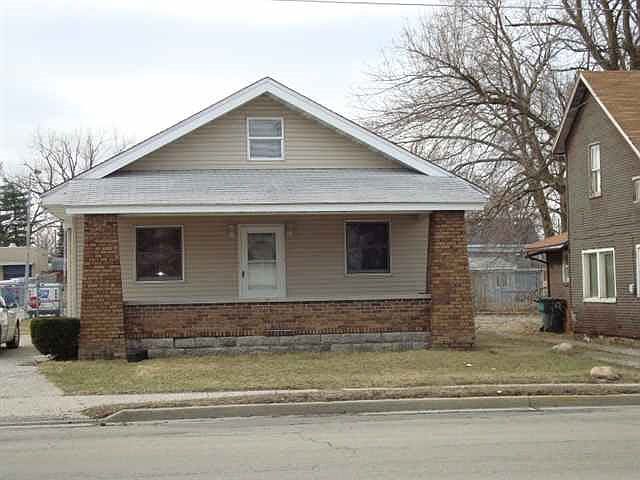1st image of 605 W Memorial Dr