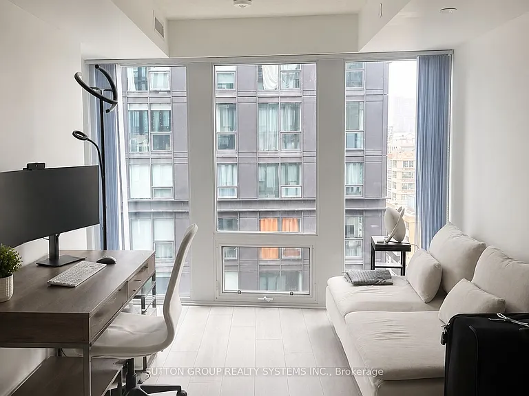 60 Shuter St #2110 — Photo 5