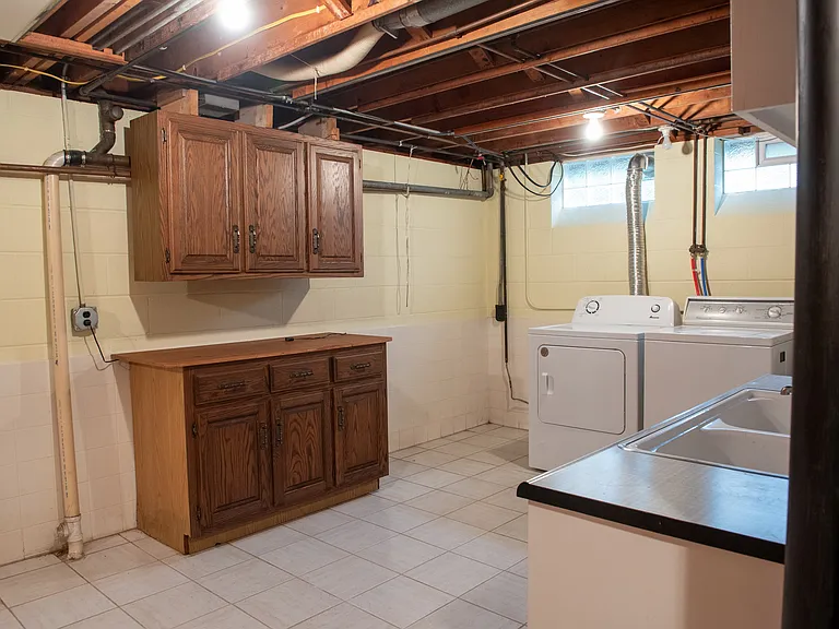 2066 Bradley Rd — Photo 30