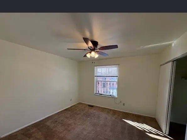 1278 N And South Rd, Saint Louis, MO 63130
