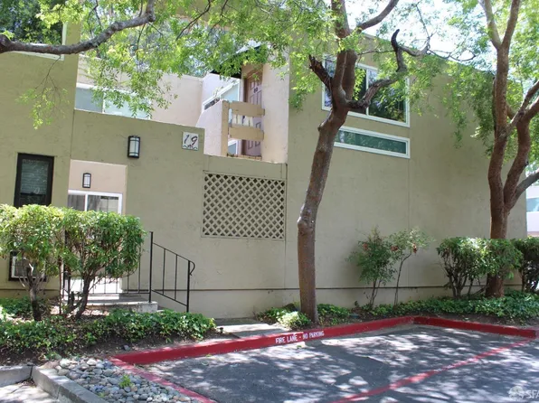 1919 Alameda De Las Pulgas APT 79, San Mateo, CA 94403