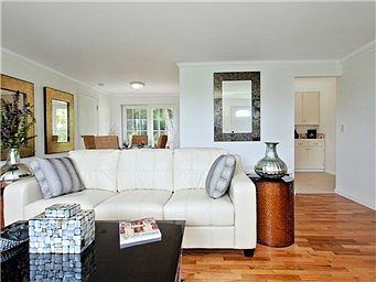 5th image of 17024 Larch Way