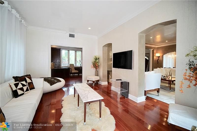 1st image of 5335 La Gorce Dr