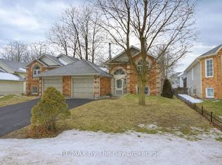 5 Goldsmith Pl, Wasaga Beach, ON L9Z1E4