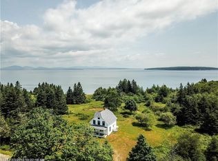 124 Atlantic Loop Rd, Swans Island, ME 04685