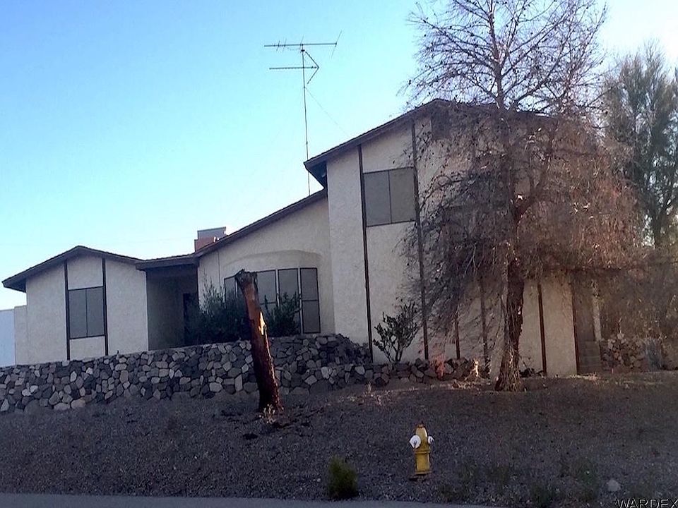 1st image of 3285 Monte Carlo Ave