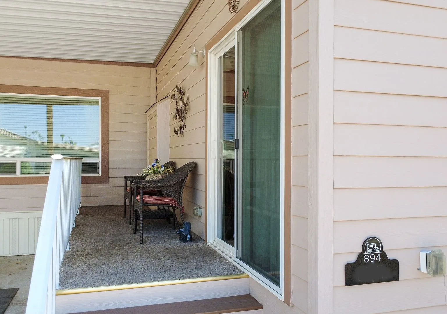 Resort Style Living in Carriage manor! — Photo 4