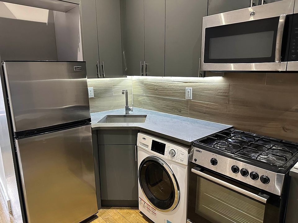 1st image of 235 E 111th St APT 1B