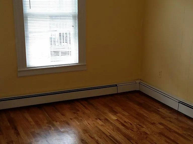 209 Sheridan St #3 — Photo 8