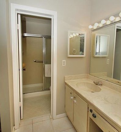 5th image of 4287 Carambola Cir S